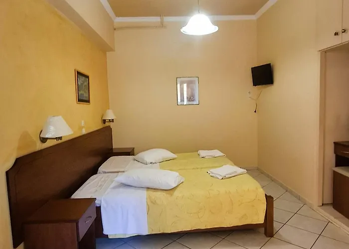 Michalis Goulis Apart-hotel *