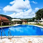 Hotel de apartamente Michalis Goulis *
