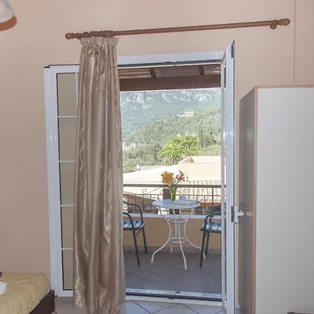 Michalis Goulis Aparthotel *