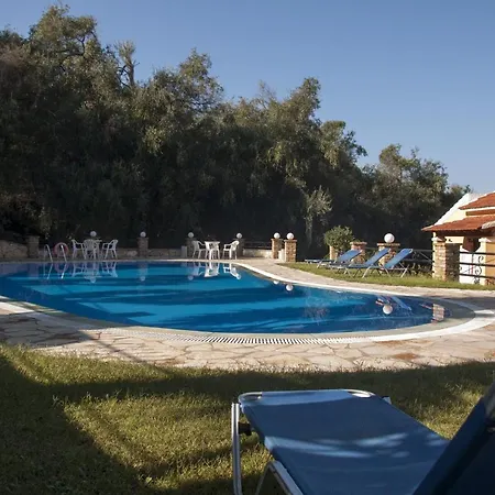 Michalis Goulis Aparthotel