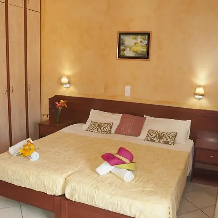 Michalis Goulis Aparthotel