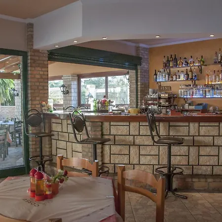 Michalis Goulis Hotel apartamentowy Liapades