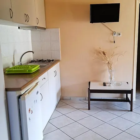 Hotel apartamentowy Michalis Goulis *