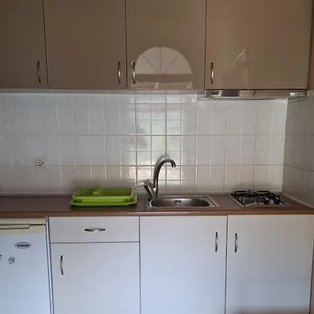 Michalis Goulis Hotel apartamentowy Liapades
