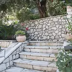 Michalis Goulis Λιαπάδες