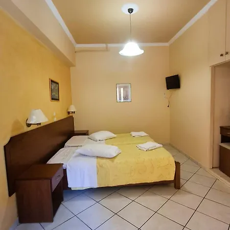 Michalis Goulis Aparthotel *